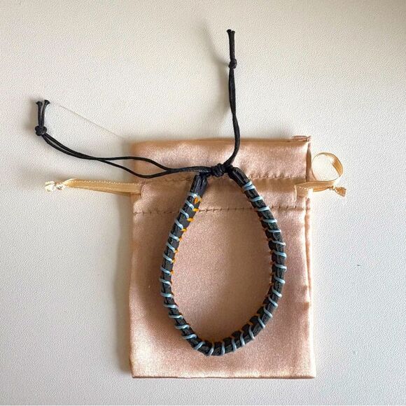 100% Leather Bracelet - Handmade - Picture 2 of 4